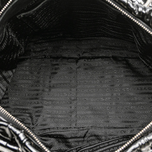 Pre-Loved Prada Vernice Gaufre Satchel - Picture 4 of 10
